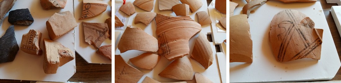 Fragmentos de una cajita y de una barquita y abundante decoración pintada en la cerámica anaranjada